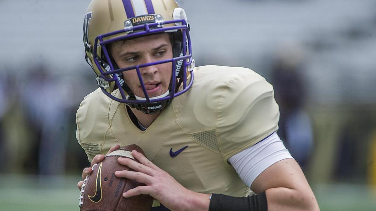 
Washington Huskies true freshman quarterback Jake Browning holds the record for most touchdown passes in high school (229).


