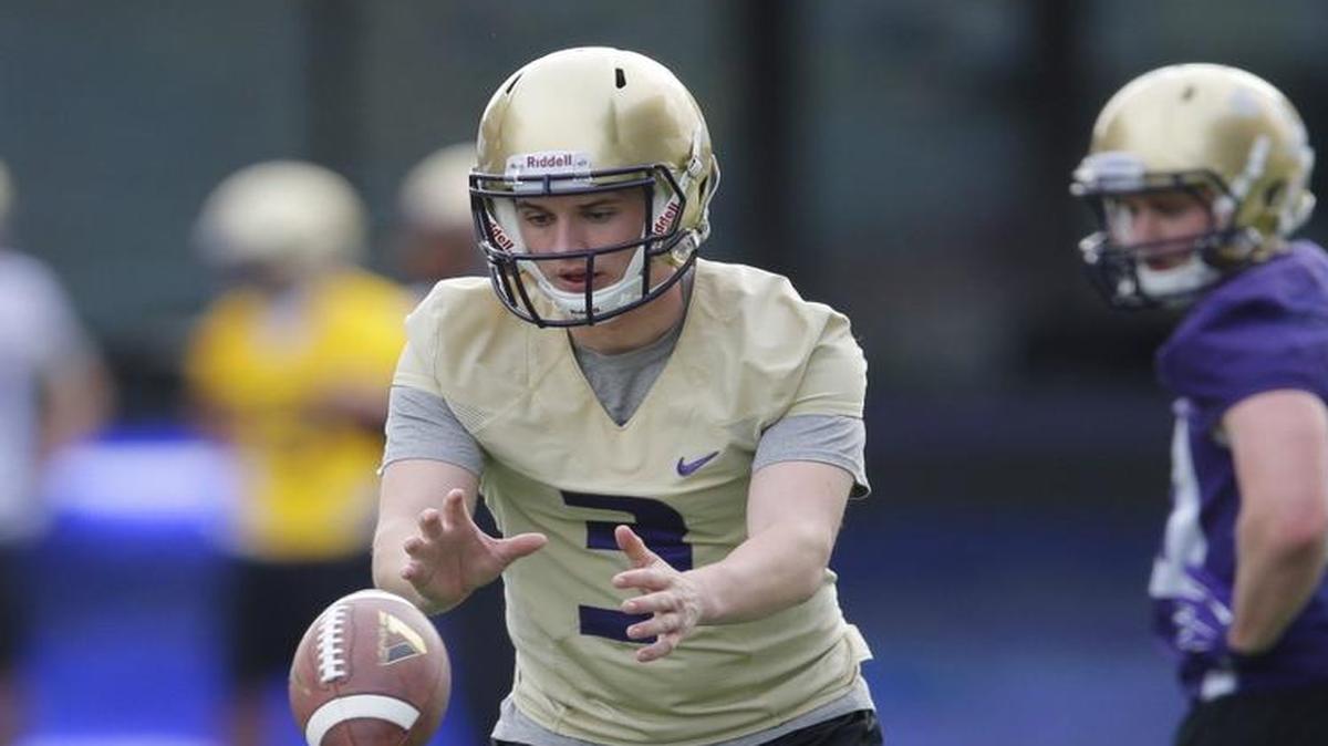 
Washington’s Jake Browning (3) could be the first true freshman to start at quarterback under a Chris Petersen-coached team. 

