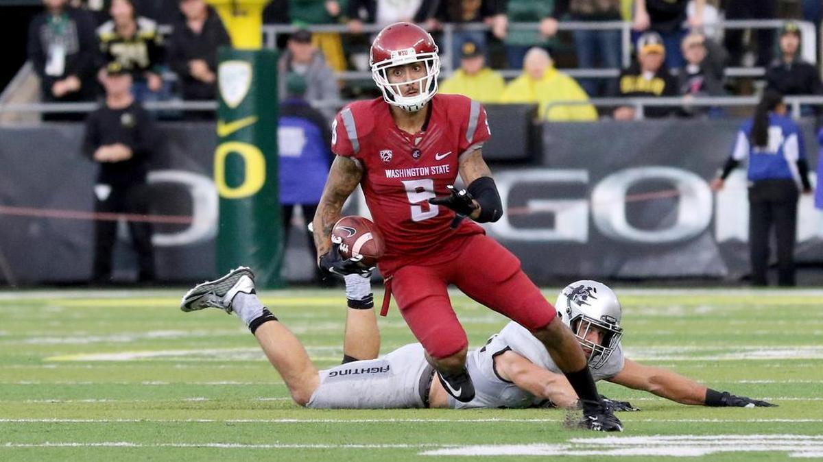 Washington State wide receiver Gabe Marks runs during the second half of the Cougars’ overtime victory against Oregon Saturday, Oct. 10, 2015, in Eugene, Ore.

