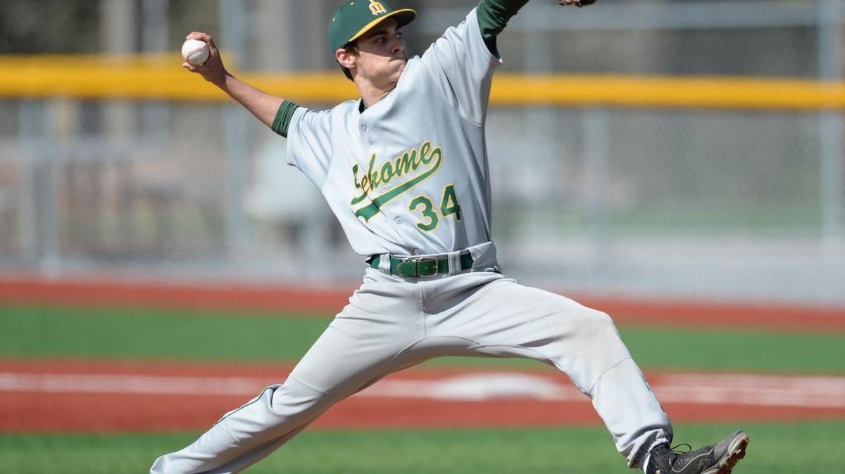 Sehome’s Felix Zavisubin pitches during the Sehome-Bellingham baseball game Monday, April 4, at Joe Martin Field in Bellingham.