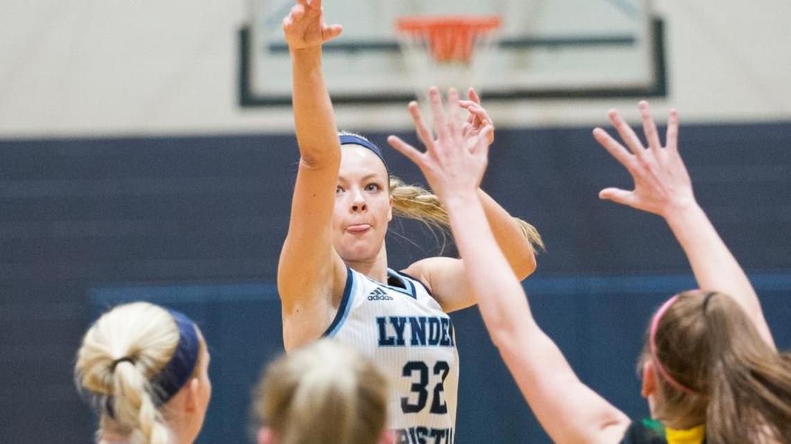 The unbeaten Lynden Christian girls put on a long-distance shooting display Thursday