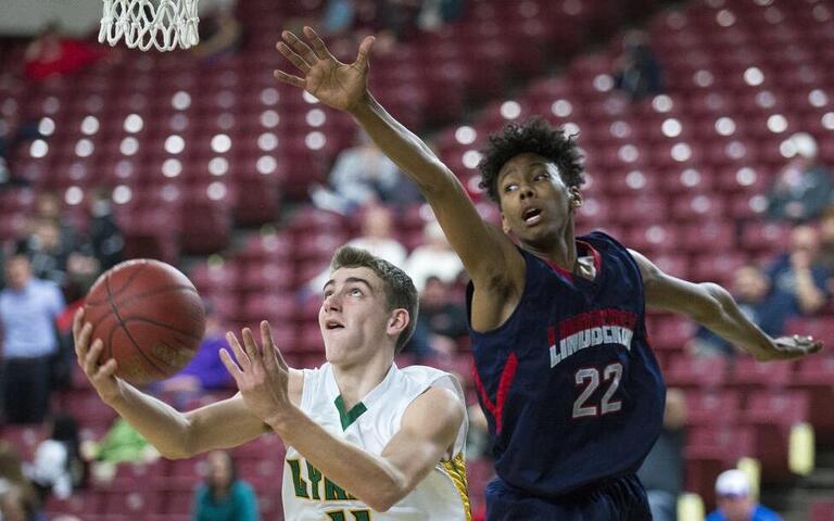 Lynden beats Lindbergh in Class 2A state tournament opener