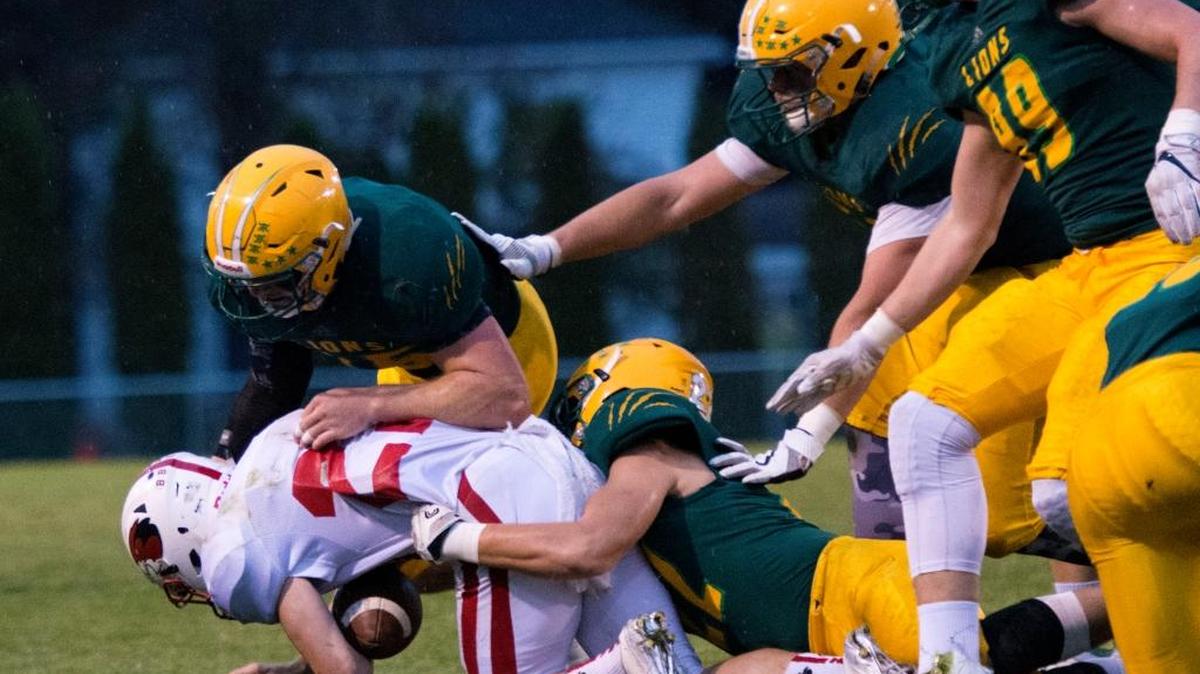 Lynden’s defense stifles the offensive attack of Bellingham during a game Friday, Sept. 16.