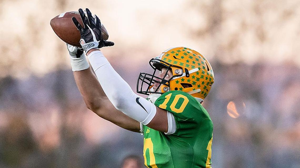 High school football roundup: Lynden back in title game after shutting out Fife