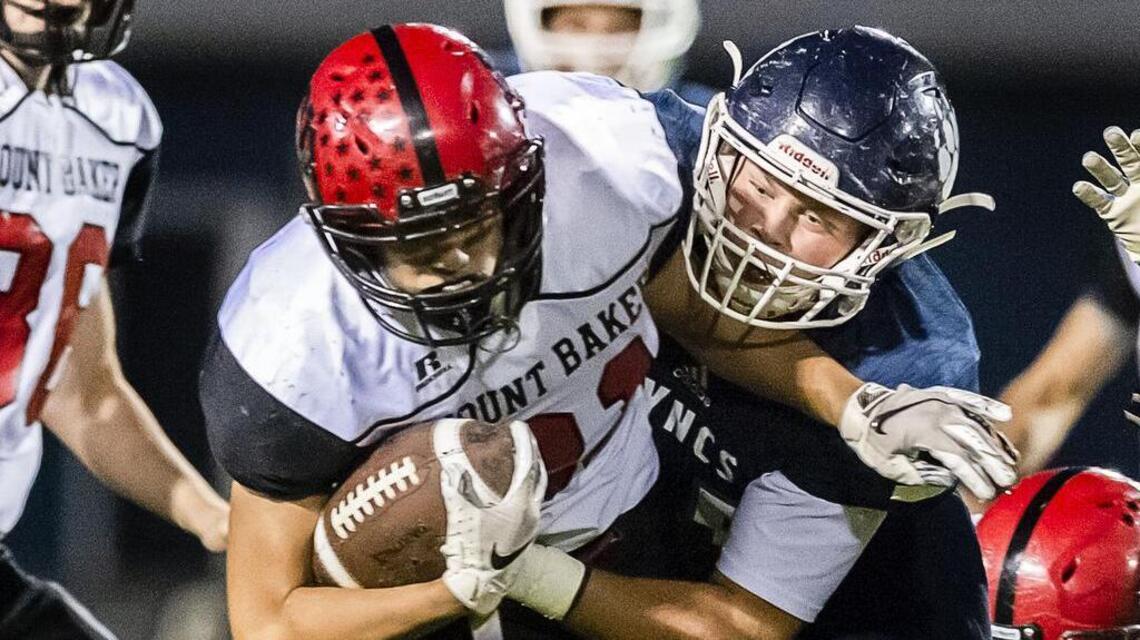 On a night of big plays, Mount Baker keeps it simple in end to clinch win