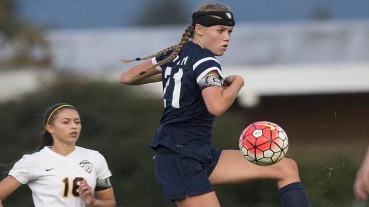 Squalicum’s Kendra Steele controls the ball in a Sept. 29 game against Burlington-Edison. Steele was selected first-team all-state by the Washington State Soccer Coaches Association.