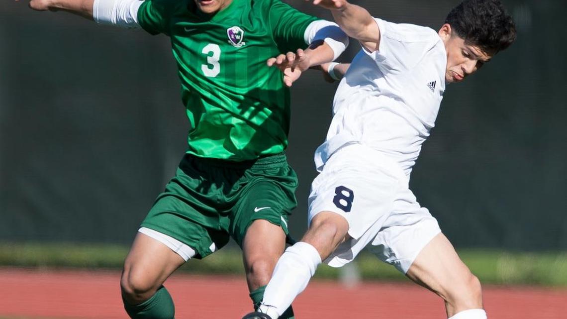 Hughes helps Squalicum pass first test in playoffs