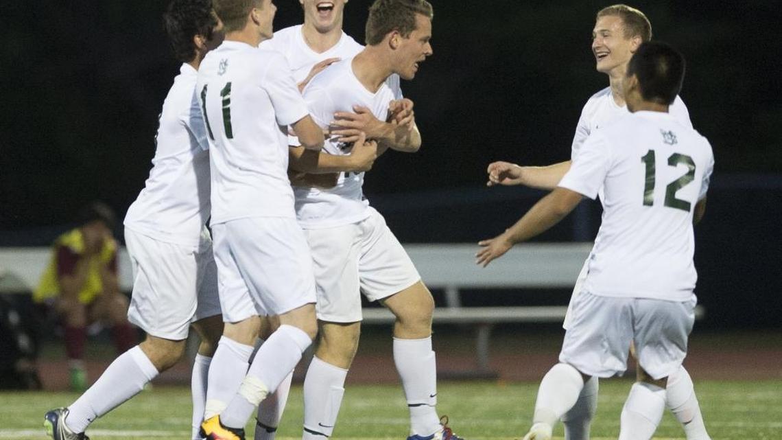 Sehome heads to Kitsap Peninsula to face Kingston in first round