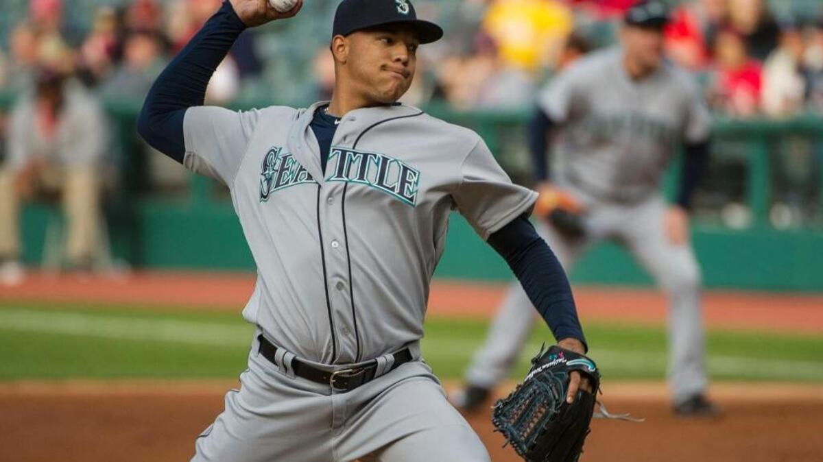 Seattle Mariners pitcher Taijuan Walker delivers to Cleveland Indians Francisco Lindor during the first inning inning in Cleveland, Wednesday, April 20, 2016.