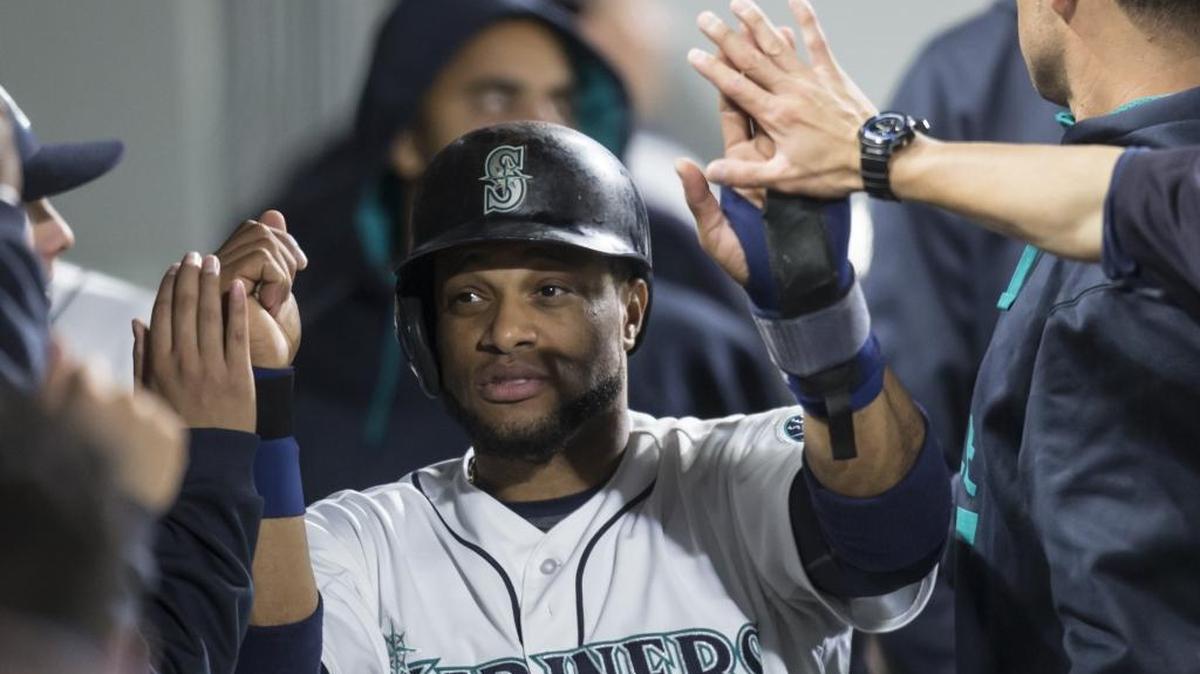 Star second baseman Robinson Cano and the Mariners are hoping to bounce back from a dissapointing season in 2015.