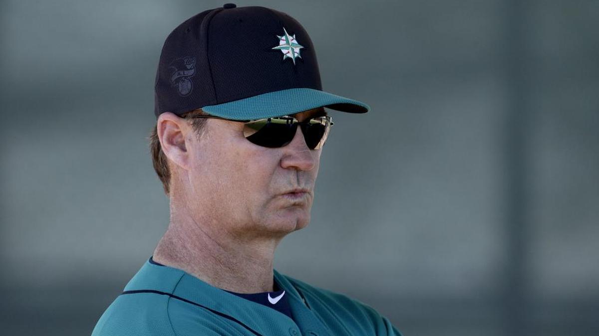 Seattle Mariners manager Scott Servais is carefully eyeing his new team’s chemistry in the clubhouse.