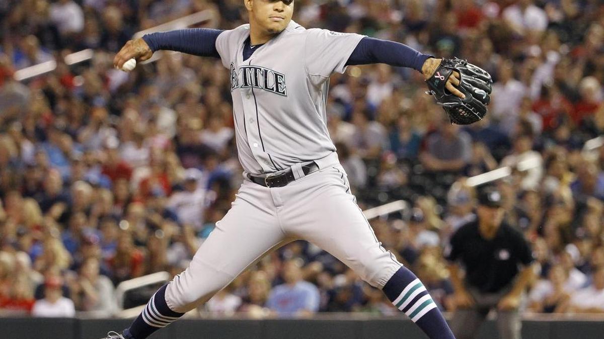 
Seattle Mariners starting pitcher Taijuan Walker delivers to the Minnesota Twins on July 31, 2015. Walker, who turns 23 on Thursday, is nearing a career high in innings.
