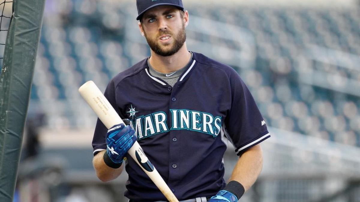 The Mariners recalled shortstop Chris Taylor from Triple-A Tacoma to replace injured Ketel Marte.