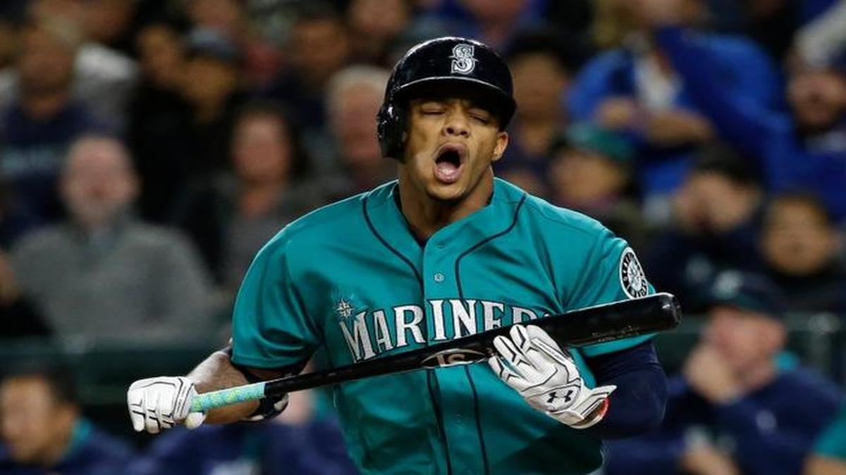 Seattle Mariners’ Ketel Marte reacts after striking out with two men on base in the eighth inning of a baseball game against the Toronto Blue Jays, Monday, Sept. 19, 2016, in Seattle.