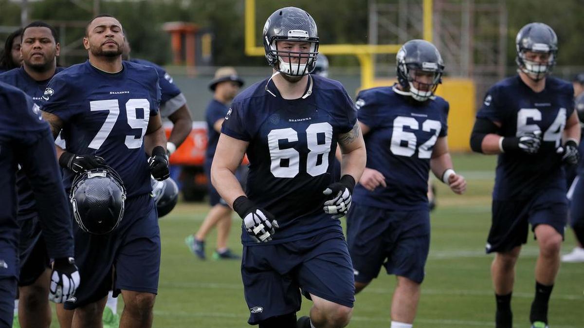 
Garry Gilliam (79) moves from backup left tackle to starting right tackle, and Justin Britt (68) goes from right tackle to starting left guard for the Seahawks.
