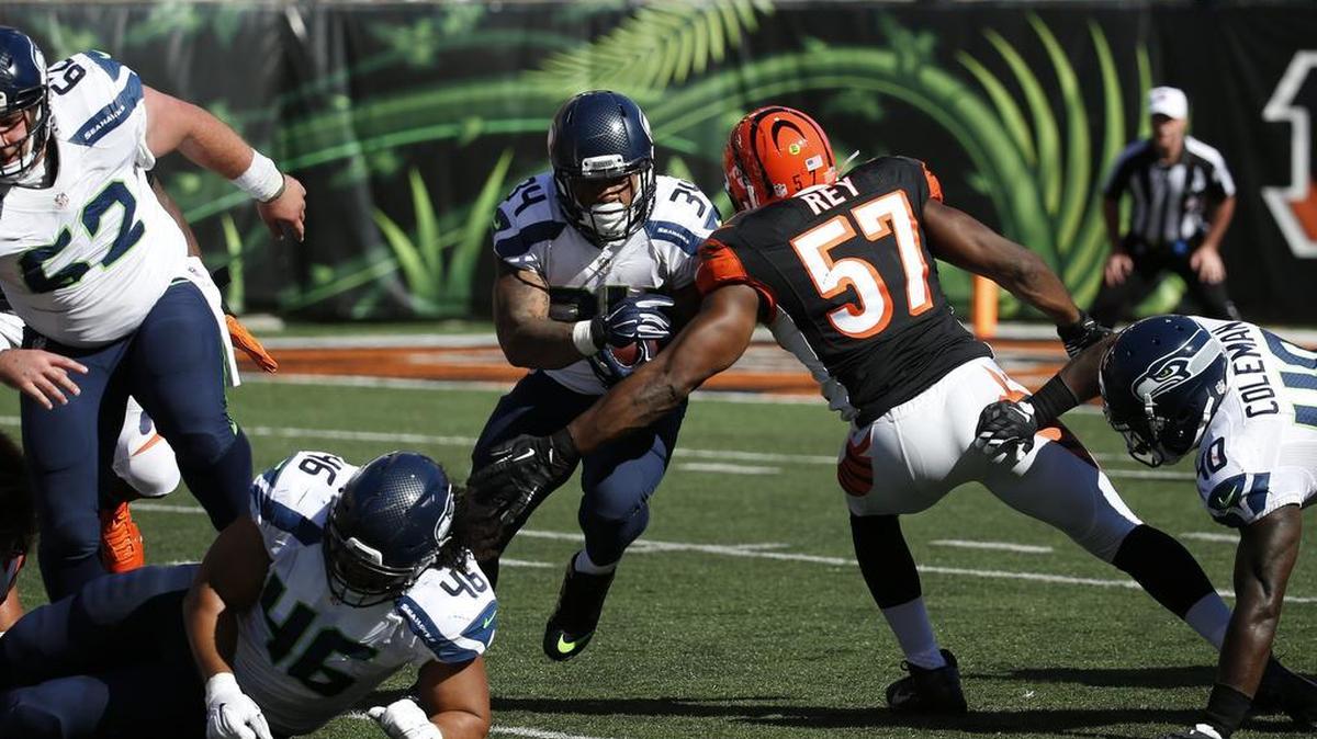 
Seahawks rookie running back Thomas Rawls rushed for the most yards for Seattle since Shaun Alexander rushed for 201 in 2006, but was used sparingly in overtime.
