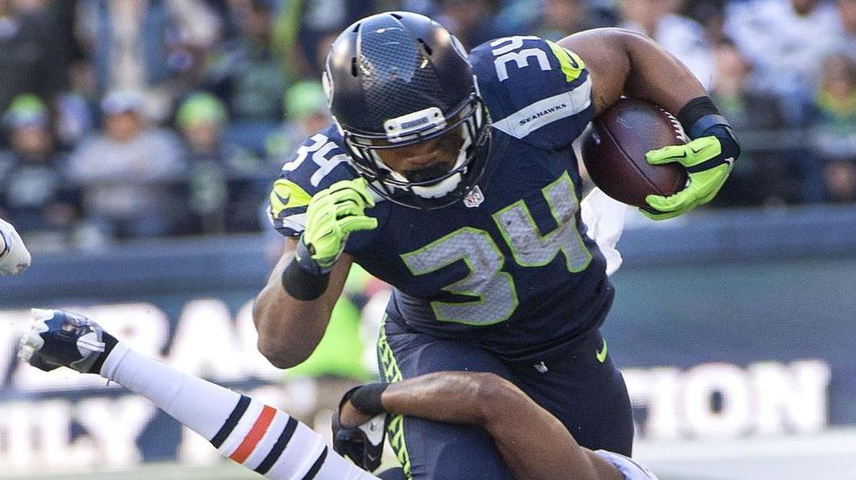 
Seahawks rookie running back Thomas Rawls rushed for 104 bruising yards on 16 carries Sunday. 
