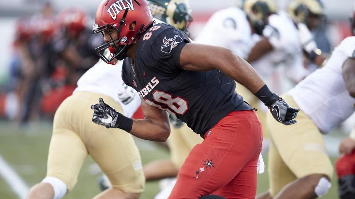 UNLV tight end Andrew Price, formerly from Blaine High School, runs a pass route against Colorado State Oct. 22. Price signed a rookie free agent contract with the NFL’s Detroit Lions Wednesday.