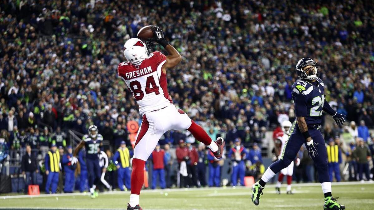 Arizona’s Jermaine Gresham pulls in a touchdown Sunday and the Cardinals regained the lead during the fourth quarter. The Seahawks have led in the fourth quarter of all 9 games this season, but are 4-5.
