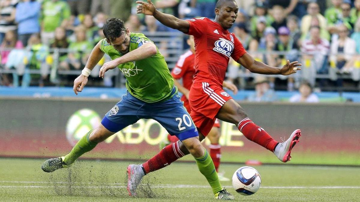 Mr. Sounder, Zach Scott, left, re-signed with the team Friday. Scott has been with the Sounders since 2002.