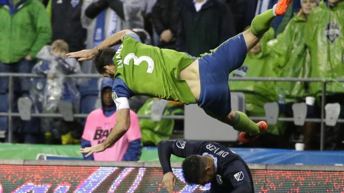 Rough way to kickoff season for Sounders with 1-0 loss to Sporting Kansas City