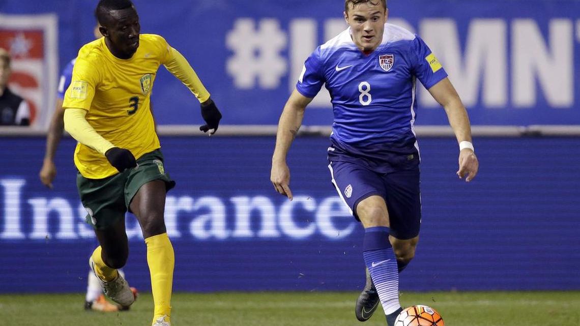 Morris will begin pro soccer career