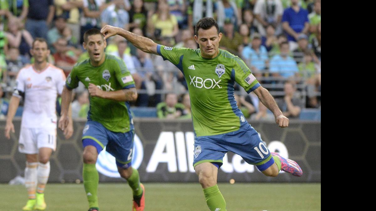 
Sounders midfielder Marco Pappa will spend time with Guatemala’s national team. 

