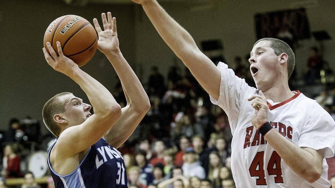 WWU men’s basketball inks former Bellingham, WCC 7-footer